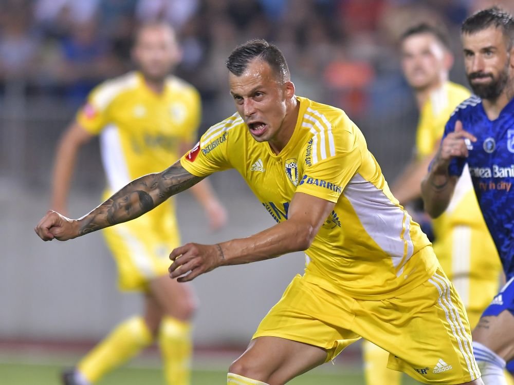 Aceeași Mărie, cu altă pălărie la Dinamo!? „Câinii” riscă să nu primească licența pentru 12.000 de euro: „Au zis că nu au!”_2