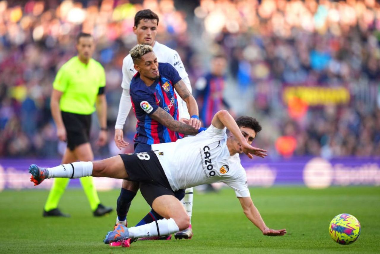 Victorie chinuită pentru FC Barcelona: penalty ratat și inferioritate numerică jumătate de oră cu Valencia! _3