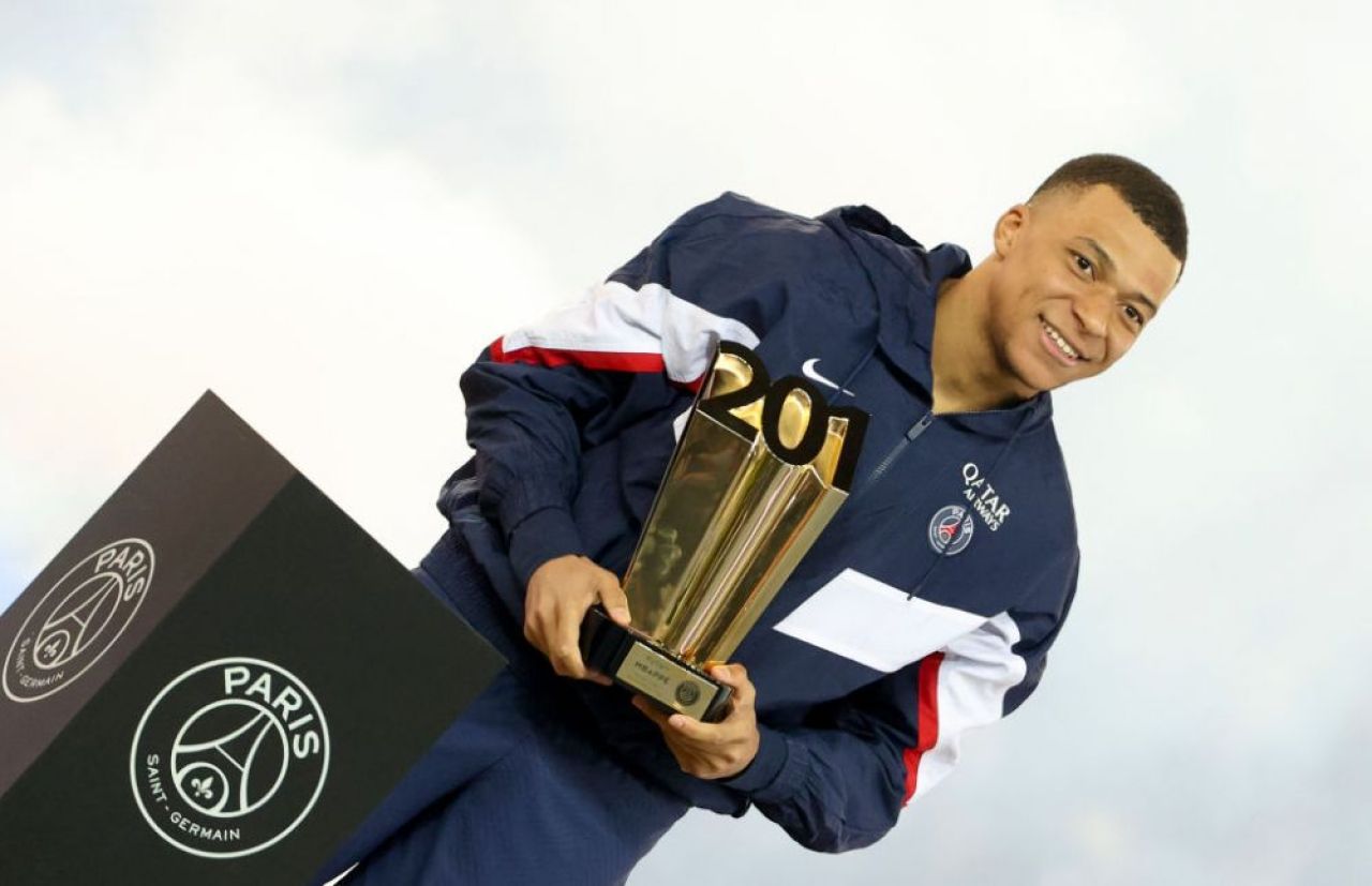 Mesajul lui Edinson Cavani pentru Kylian Mbappe după ce francezul i-a doborât recordul _8