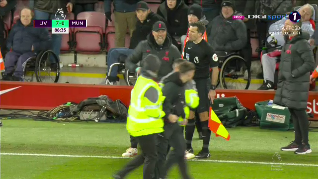 Jurgen Klopp, criză de nervi la 7-0 pentru Liverpool cu Manchester United! Un fan l-a scos din minți_7