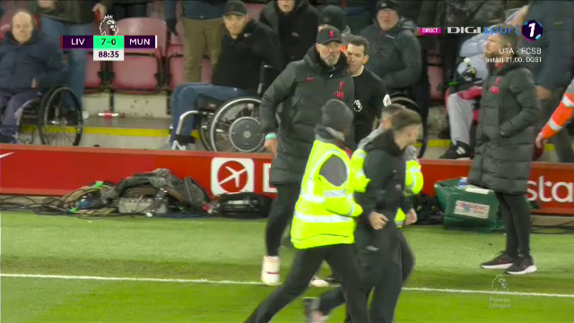 Jurgen Klopp, criză de nervi la 7-0 pentru Liverpool cu Manchester United! Un fan l-a scos din minți_8
