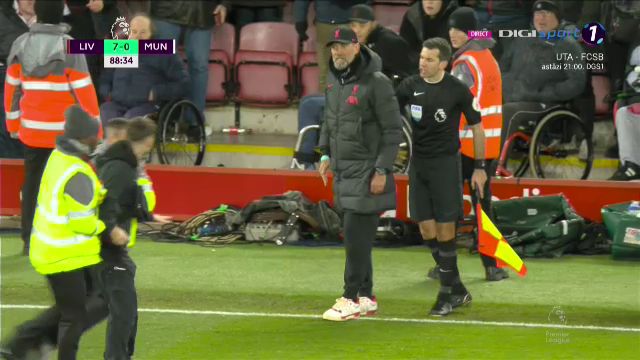 Jurgen Klopp, criză de nervi la 7-0 pentru Liverpool cu Manchester United! Un fan l-a scos din minți_12
