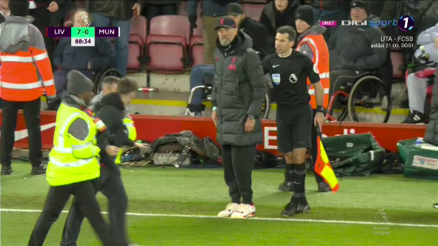 Jurgen Klopp, criză de nervi la 7-0 pentru Liverpool cu Manchester United! Un fan l-a scos din minți_13