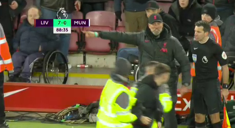 Jurgen Klopp, criză de nervi la 7-0 pentru Liverpool cu Manchester United! Un fan l-a scos din minți_15