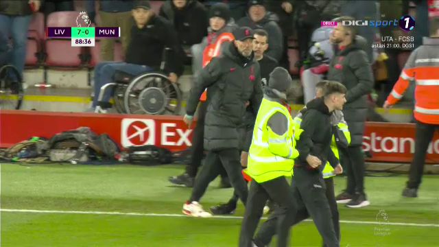 Jurgen Klopp, criză de nervi la 7-0 pentru Liverpool cu Manchester United! Un fan l-a scos din minți_17
