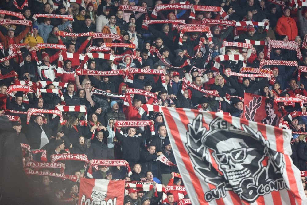 Banner de susținere pentru CSA Steaua, la UTA - FCSB! Mesajul apărut în galeria Aradului_3