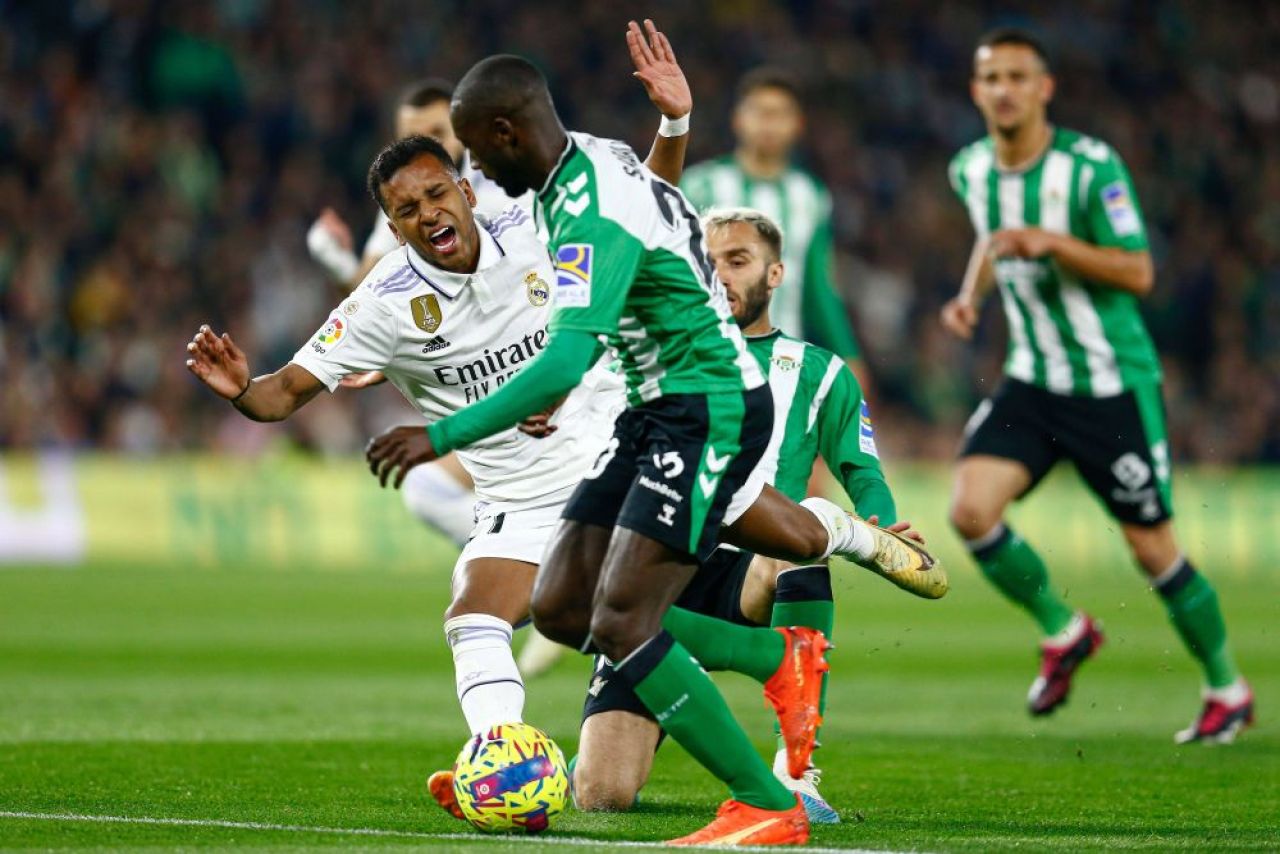 Real Madrid s-a împiedicat pe terenul lui Betis și Barcelona s-a distanțat! Cum arată clasamentul din La Liga_2