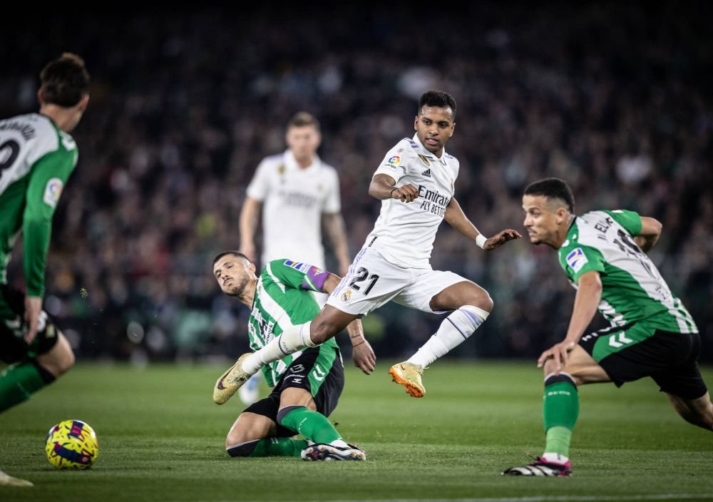Real Madrid s-a împiedicat pe terenul lui Betis și Barcelona s-a distanțat! Cum arată clasamentul din La Liga_8