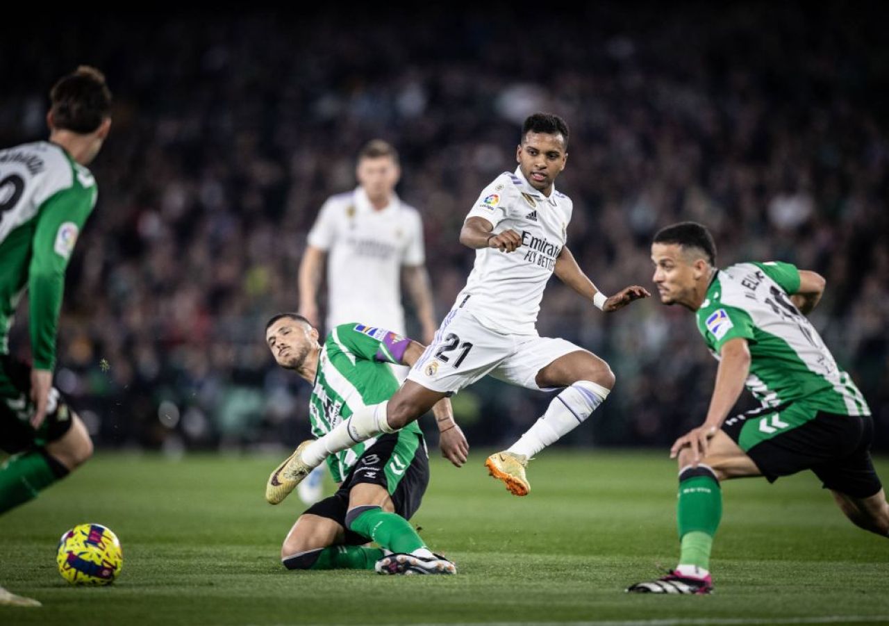 Real Madrid s-a împiedicat pe terenul lui Betis și Barcelona s-a distanțat! Cum arată clasamentul din La Liga_8