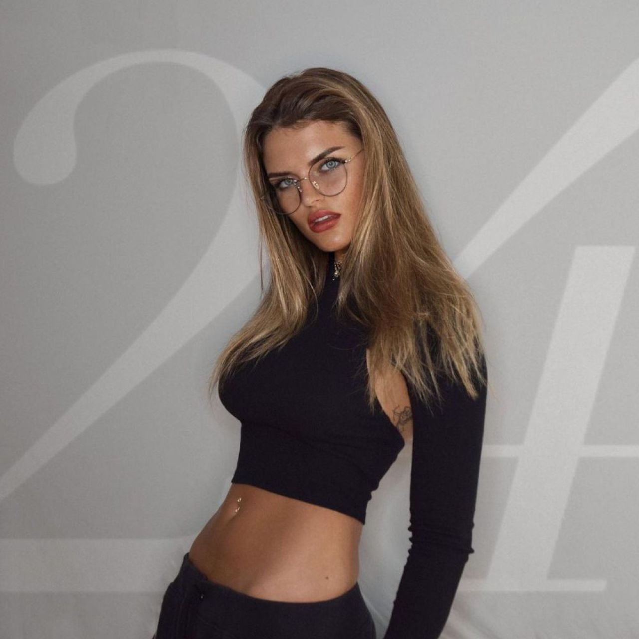 A trecut prin clipe de coșmar la o petrecere cu fotbaliști: „Am ieșit plângând!” Dezvăluirile influenceriței _28