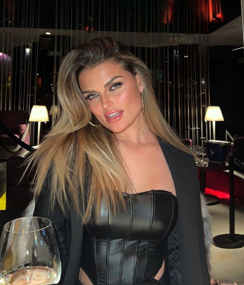 A trecut prin clipe de coșmar la o petrecere cu fotbaliști: „Am ieșit plângând!” Dezvăluirile influenceriței _41
