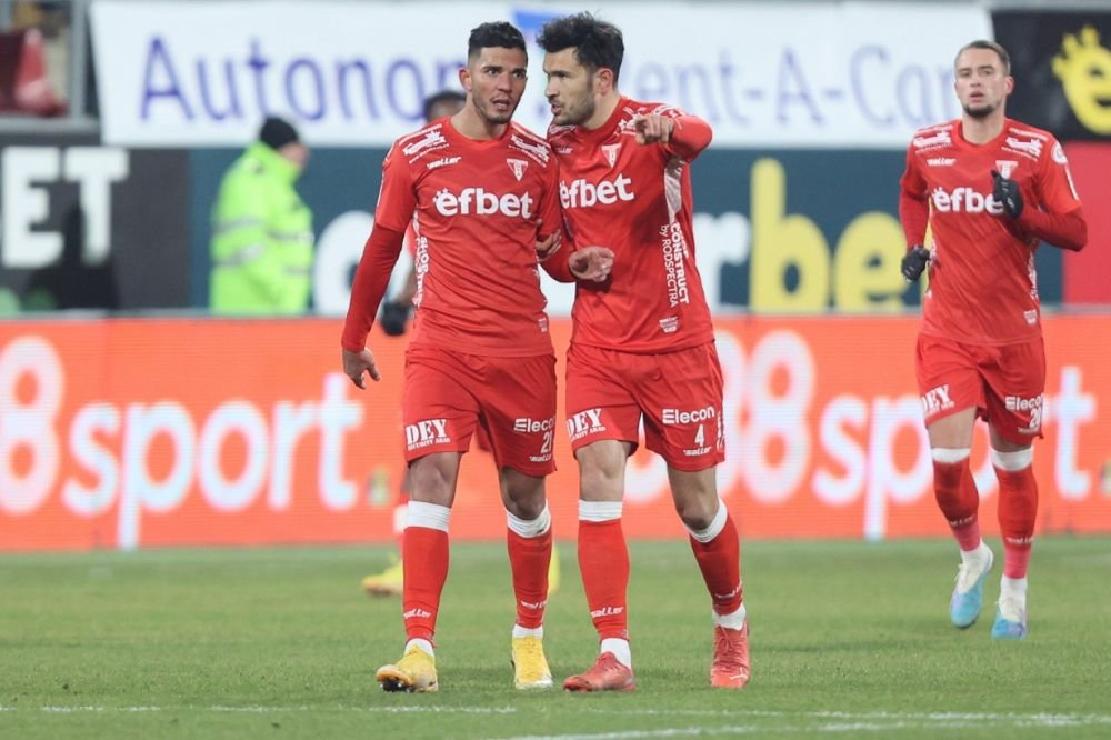 UTA dă replica după ce FCSB s-a plâns de gazon: 
