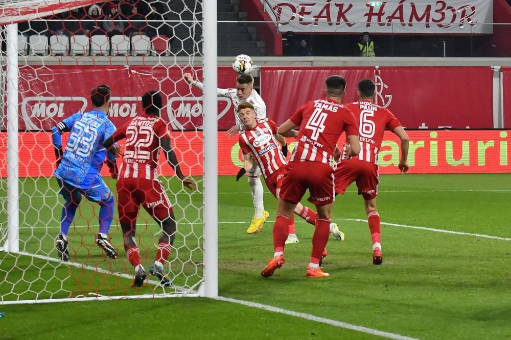 Cum arată clasamentul, după etapa &icirc;n care aproape toate echipele de play-off s-au &icirc;ncurcat