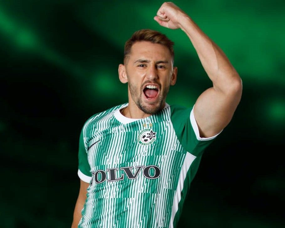 Românul care s-a retras de la echipa națională a înscris un hat-trick senzațional în derby și este golgheterul primei ligi!_3