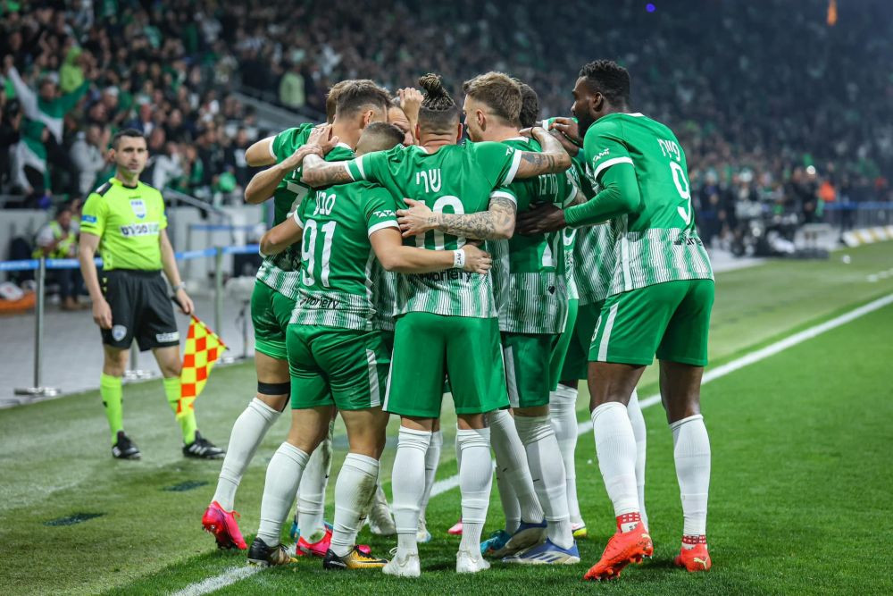 Românul care s-a retras de la echipa națională a înscris un hat-trick senzațional în derby și este golgheterul primei ligi!_14