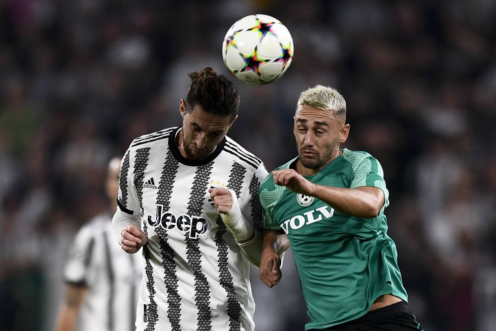 Românul care s-a retras de la echipa națională a înscris un hat-trick senzațional în derby și este golgheterul primei ligi!_18