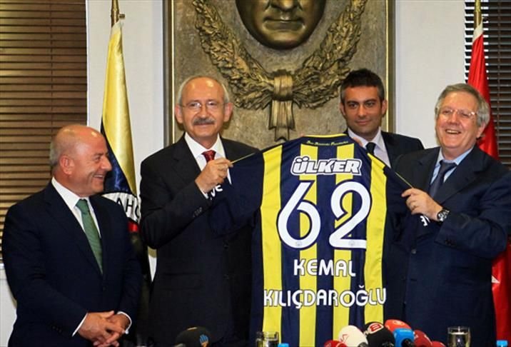 Unul dintre cei mai cunoscuți fani ai lui Fenerbahce, candidatul opoziției pentru a-l detrona pe Erdogan!_11