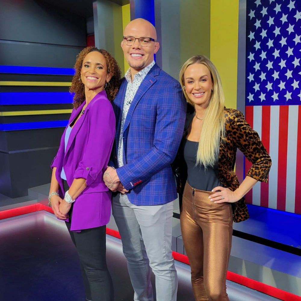 Laura Sanko, pasiune și dramă amoroasă în UFC_8