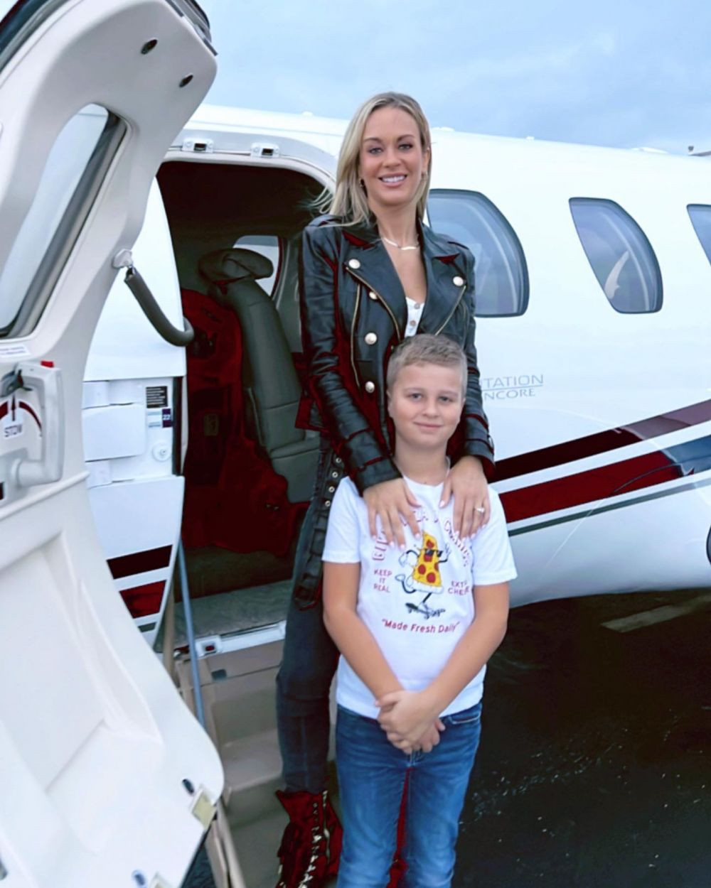 Laura Sanko, pasiune și dramă amoroasă în UFC_9