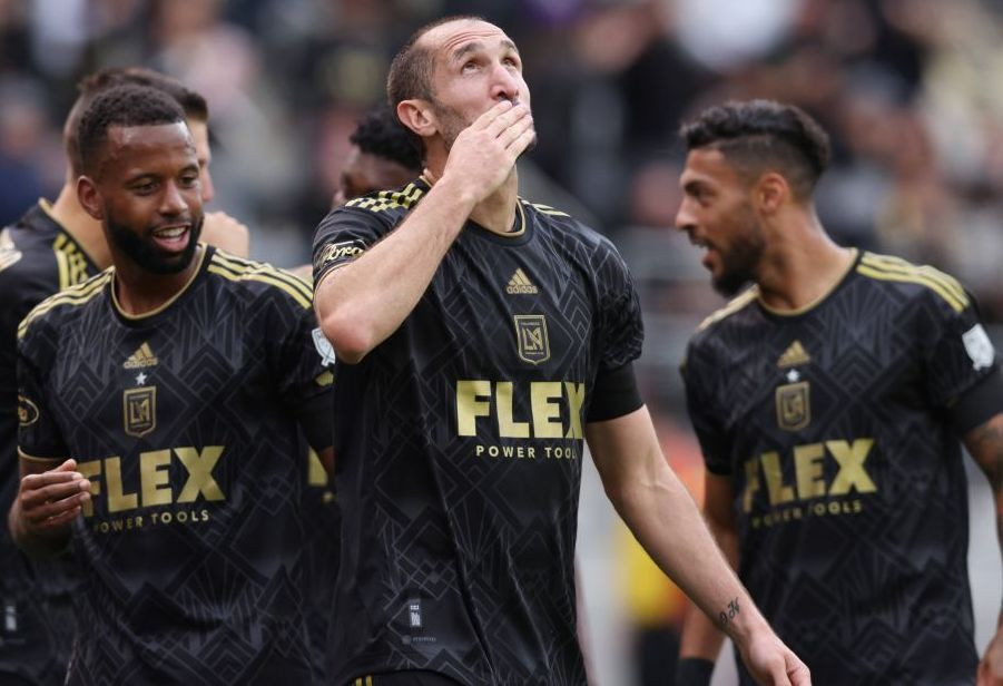 La aproape 39 de ani, legendarul Giorgio Chiellini joacă fără probleme &icirc;n Champions League cu noua sa echipă!