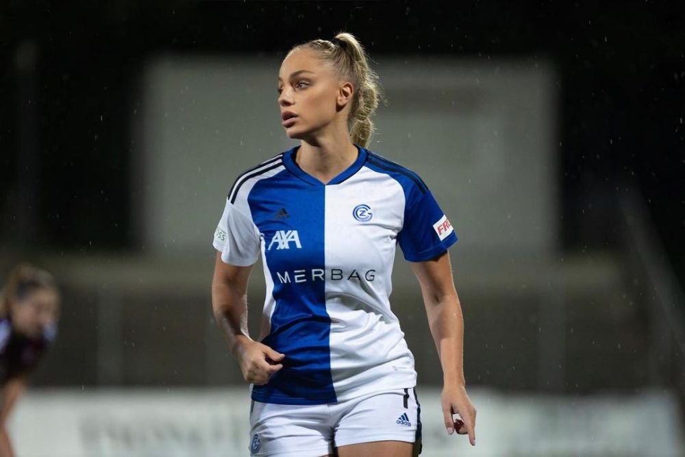 Lovitură teribilă pentru cea mai frumoasă fotbalistă din lume. A ieșit în lacrimi de pe teren, după o accidentare: 