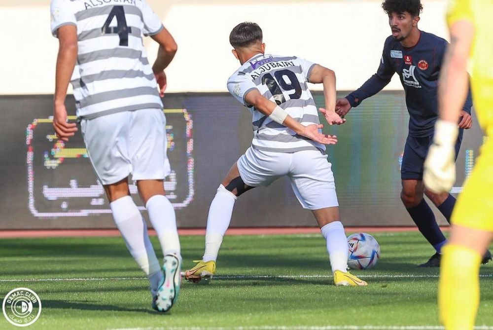 Cosmin Contra, debut cu victorie la Damac. A obținut un succes categoric în fața echipei antrenată de Mirel Rădoi_5