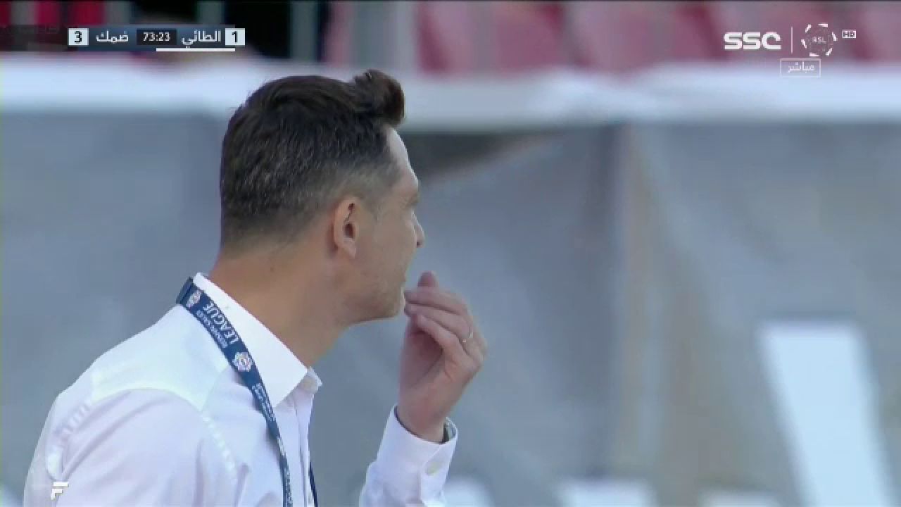 S-a dat autogolul anului în meciul dintre Mirel Rădoi și Cosmin Contra! Faza care l-a lăsat „mască” pe fostul antrenor de la Craiova _6