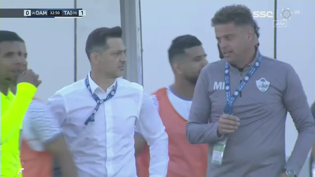 S-a dat autogolul anului în meciul dintre Mirel Rădoi și Cosmin Contra! Faza care l-a lăsat „mască” pe fostul antrenor de la Craiova _8