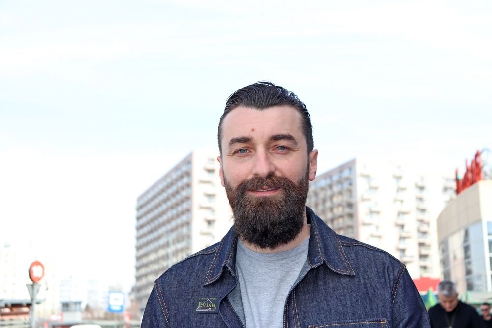 De la goluri la shaorma cu de toate! Elis Bakaj: 