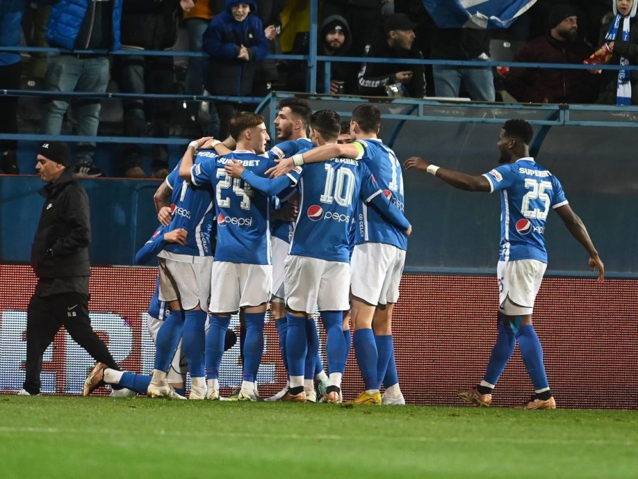 Farul Constanța - Rapid 2-1 | Victorie pentru echipa lui Hagi în finalul sezonului regulat! Constănțenii, lideri în clasament _10