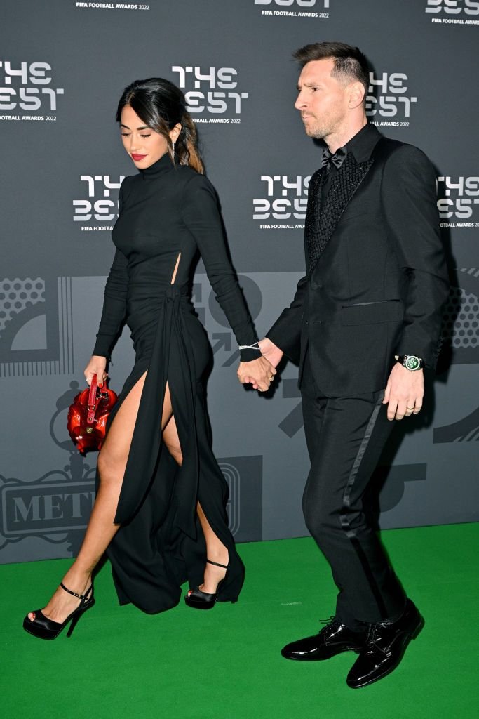 „Agentul Anna!” Poza care anunță mutarea anului?! Anna Lewandowska și Antonela Roccuzzo, surprinse împreună _22