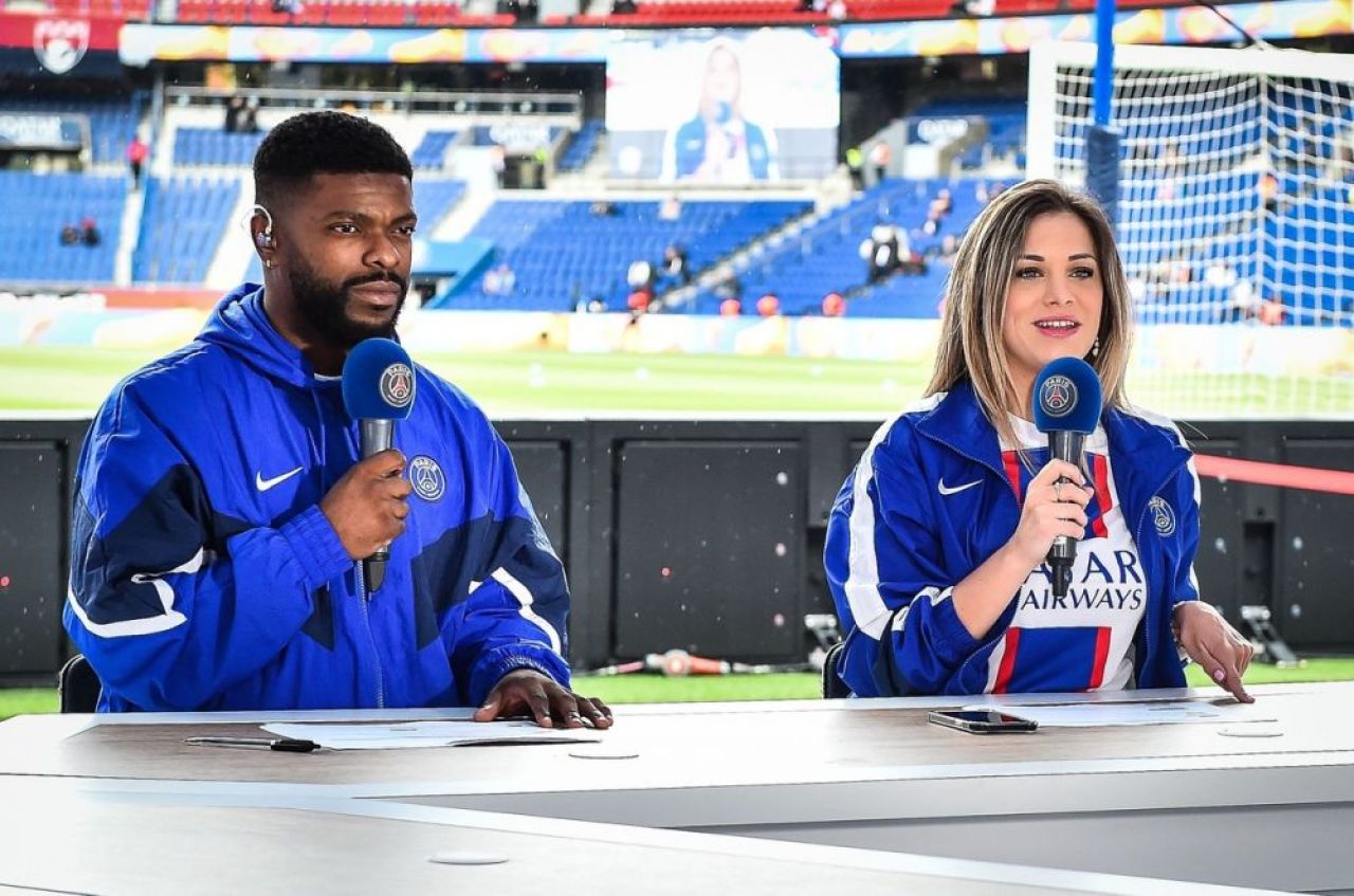Ea este ziaristă de casă a lui PSG! Cine este frumoasa jurnalistă care face interviuri cu Lionel Messi sau Kylian Mbappe_20
