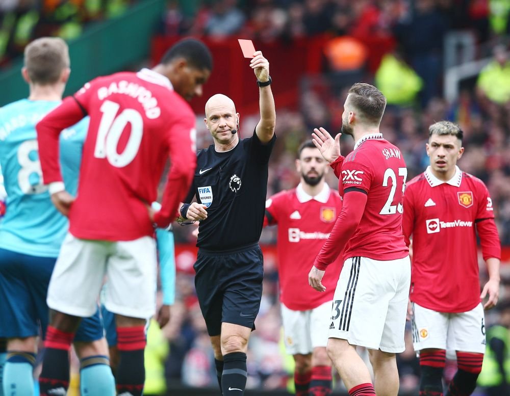 Ce se întâmplă cu Casemiro? Încă o eliminare și suspendare drastică pentru jucătorul lui Manchester United_3