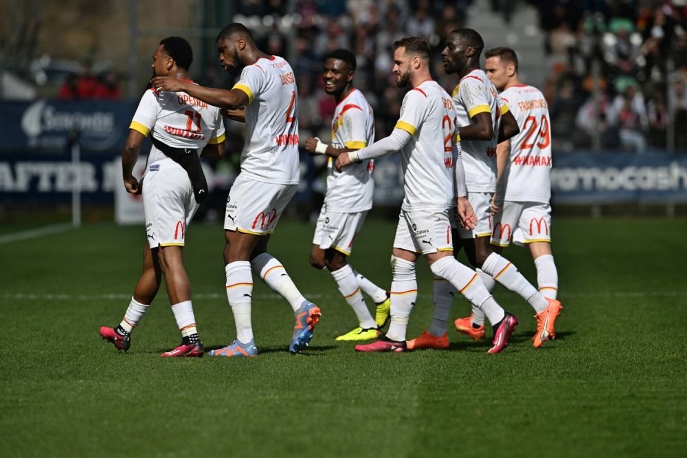 Francezii nu au mai văzut așa ceva de jumătate de secol! Câte minute i-au trebuit unui jucător să reușească hat-trick-ul_2