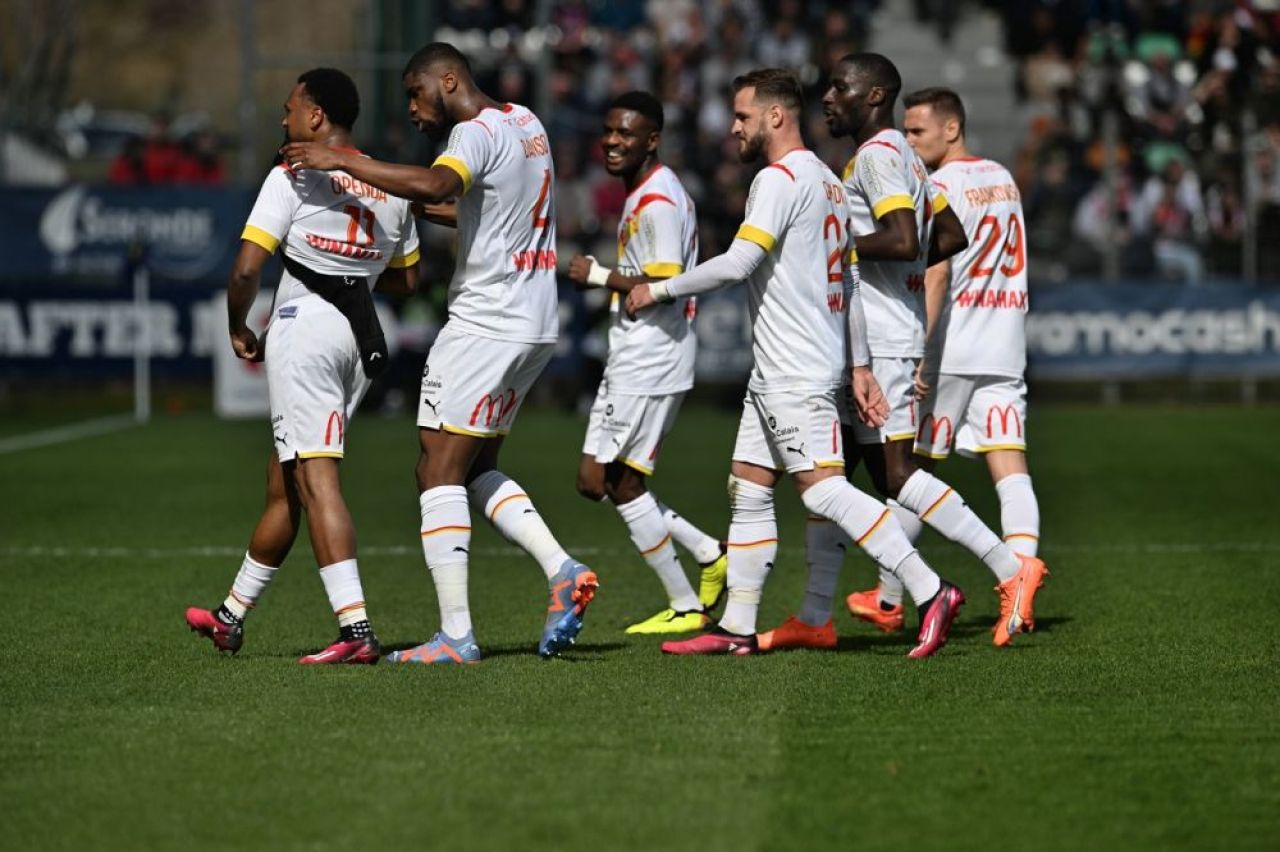 Francezii nu au mai văzut așa ceva de jumătate de secol! Câte minute i-au trebuit unui jucător să reușească hat-trick-ul_2