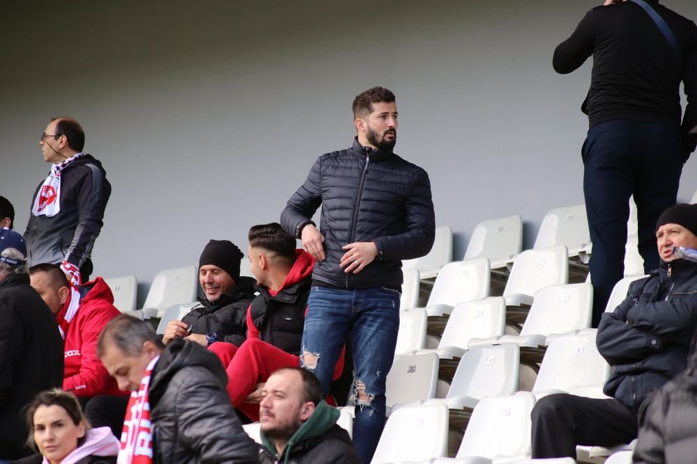 Dinamo - Poli Timișoara 1-1 și ”câinii” lui Ovidiu Burcă sunt în play-off după un thriller pe ”Arcul de Triumf”! Fanii au aruncat cu scaune pe teren_18