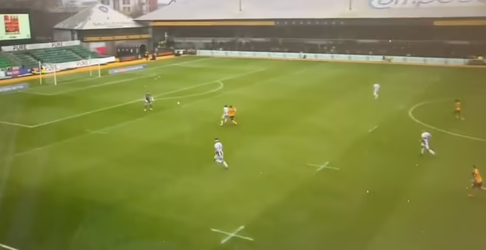 A confundat careul de rugby cu cel de fotbal, iar ce a urmat face &icirc;nconjurul lumii: cea mai proastă decizie luată vreodată
