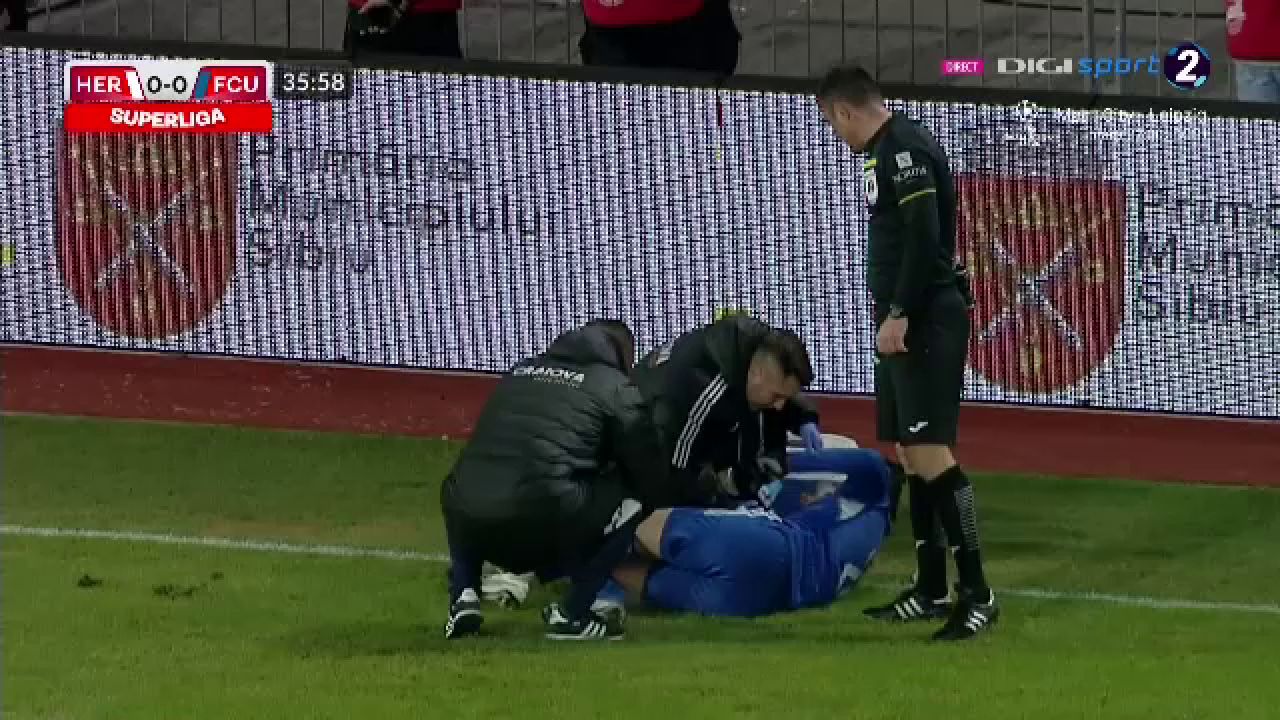 Pierdere uriașă pentru FCU Craiova! William Baeten a ieșit pe brațe de pe teren, în urma unui fault teribil _7