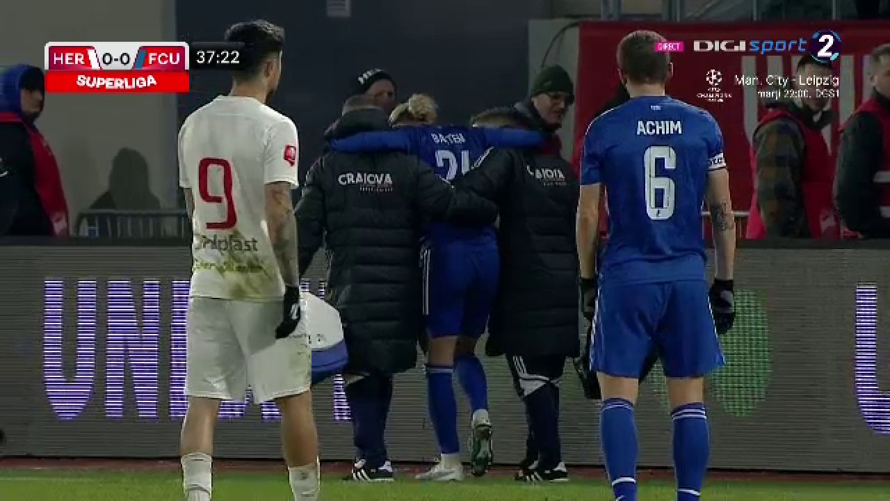 Pierdere uriașă pentru FCU Craiova! William Baeten a ieșit pe brațe de pe teren, în urma unui fault teribil _13