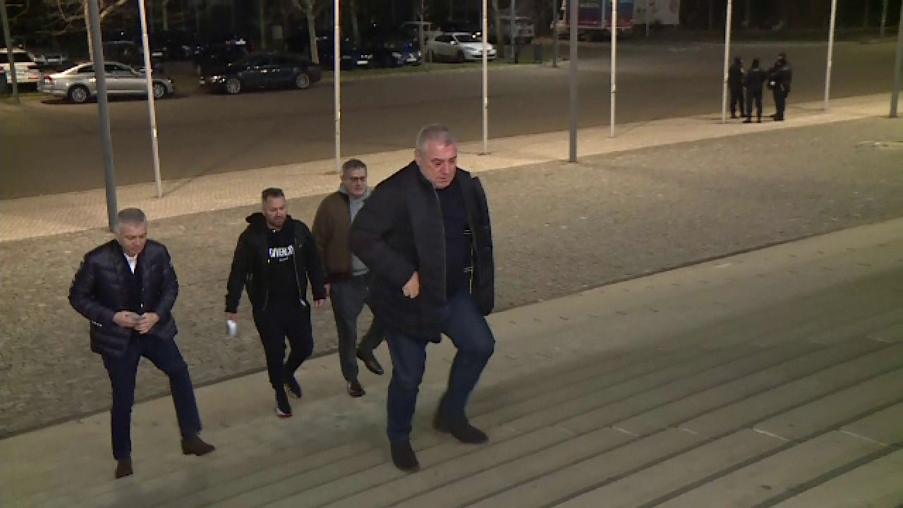Ioan Becali a confirmat interesul pentru 'perla' lui Hagi de la Farul! Mai mulți agenți au asistat la FCSB - Sepsi _4