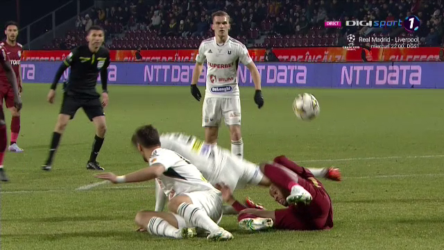 Fază controversată în CFR Cluj - U Cluj! Marcel Bîrsan a consultat VAR-ul și a acordat penalty_16