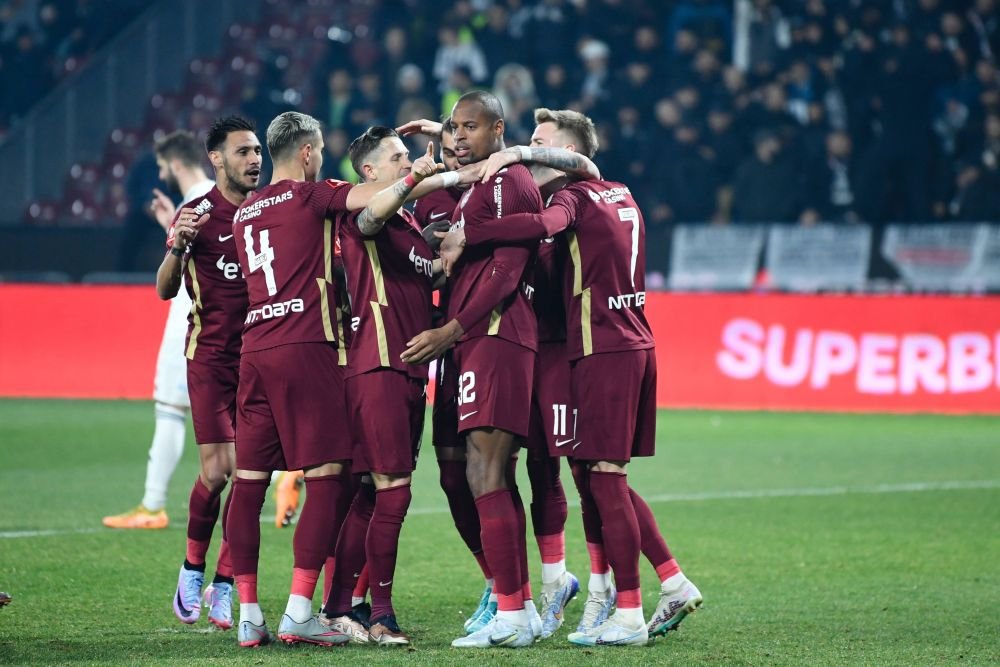 CFR Cluj - U Cluj 4-0 | Au pus mână de la mână! Victorie clară pentru echipa lui Petrescu în derby-ul orașului_12