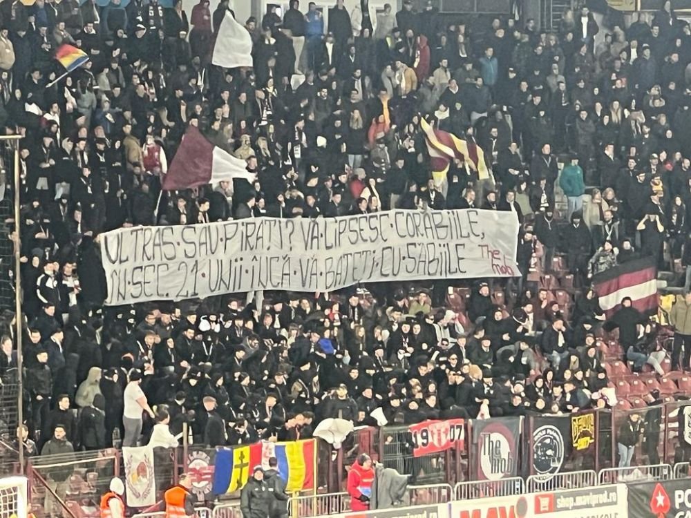 CFR Cluj - U Cluj | Ce bannere au afișat cele două galerii la derby-ul din Gruia