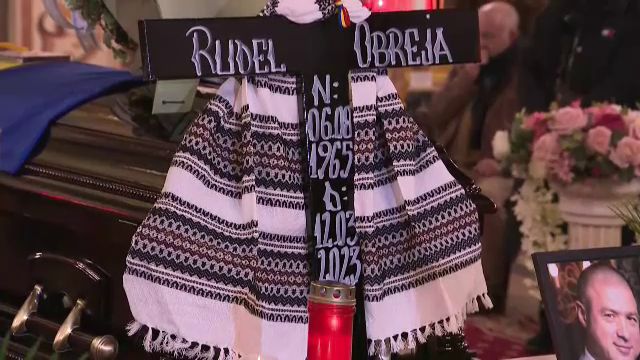 „Acum un an se antrena mai tare decât sportivii!” Imagini emoționante de la priveghiul lui Rudel Obreja_7