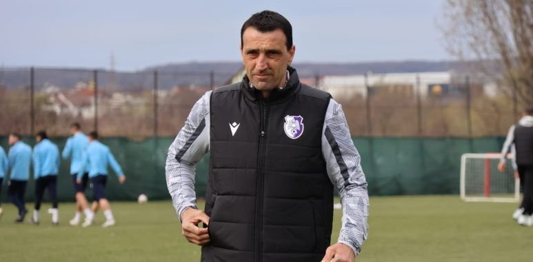 Bogdan Vintilă a citat din Fizz, la prima declarație ca noul antrenor al lui FC Argeș: &bdquo;Dacă nu eu, atunci cine?&rdquo;&nbsp;