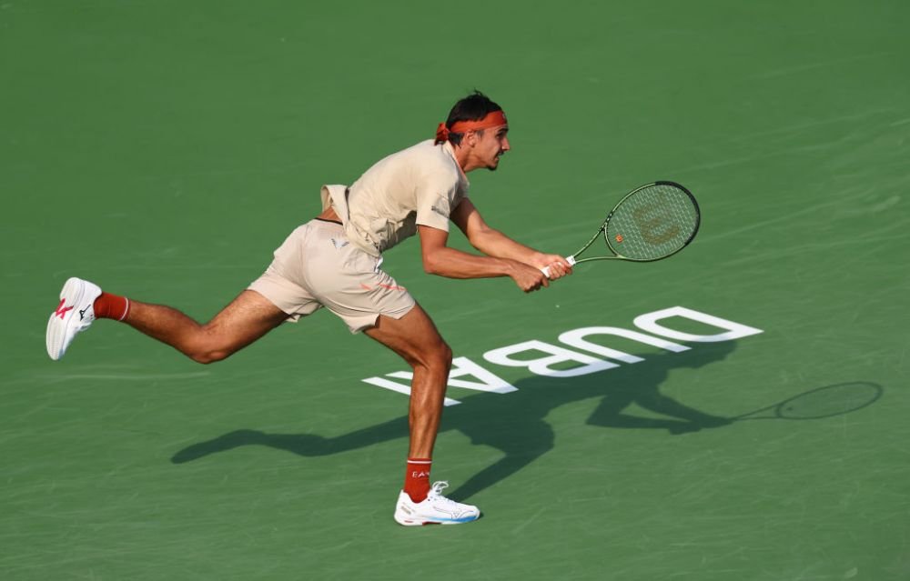 El este tenismenul care bate jucători din top 10 ATP și „rupe topurile” în Spotify: italianul a dat lovitura_2