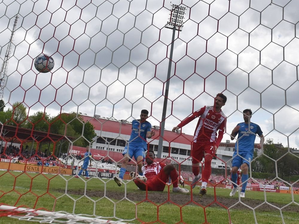 Cum se descurcă la Bayern Munchen fostul atacant al lui Dinamo: a înscris 5 goluri în 10 meciuri!_26