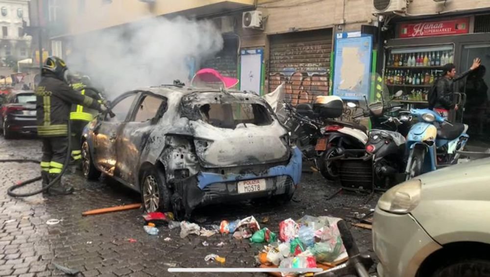 S-a lăsat cu arestări după incidentele violente de la Napoli! Anunțul făcut de poliția italiană _21