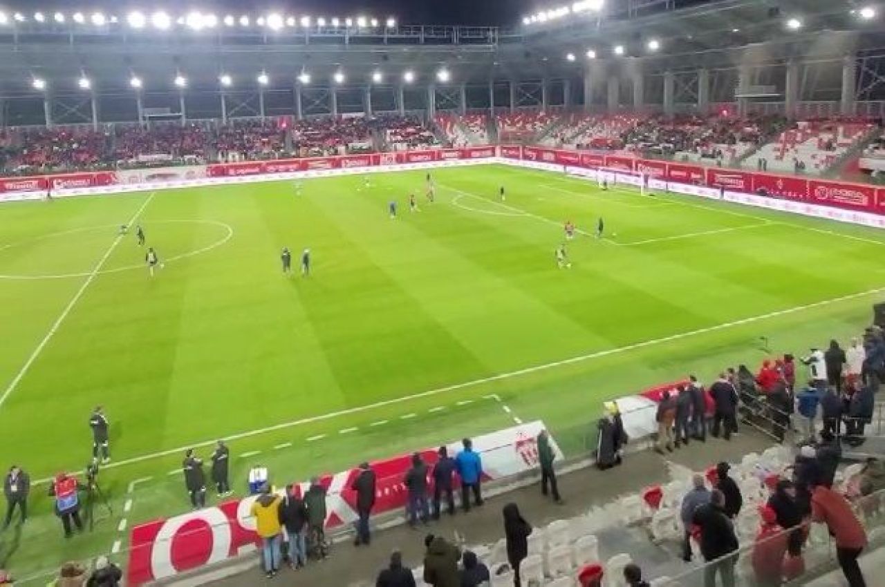 Cum au reacționat fanii lui Sepsi când crainicul anunța echipa lui FC U Craiova_5