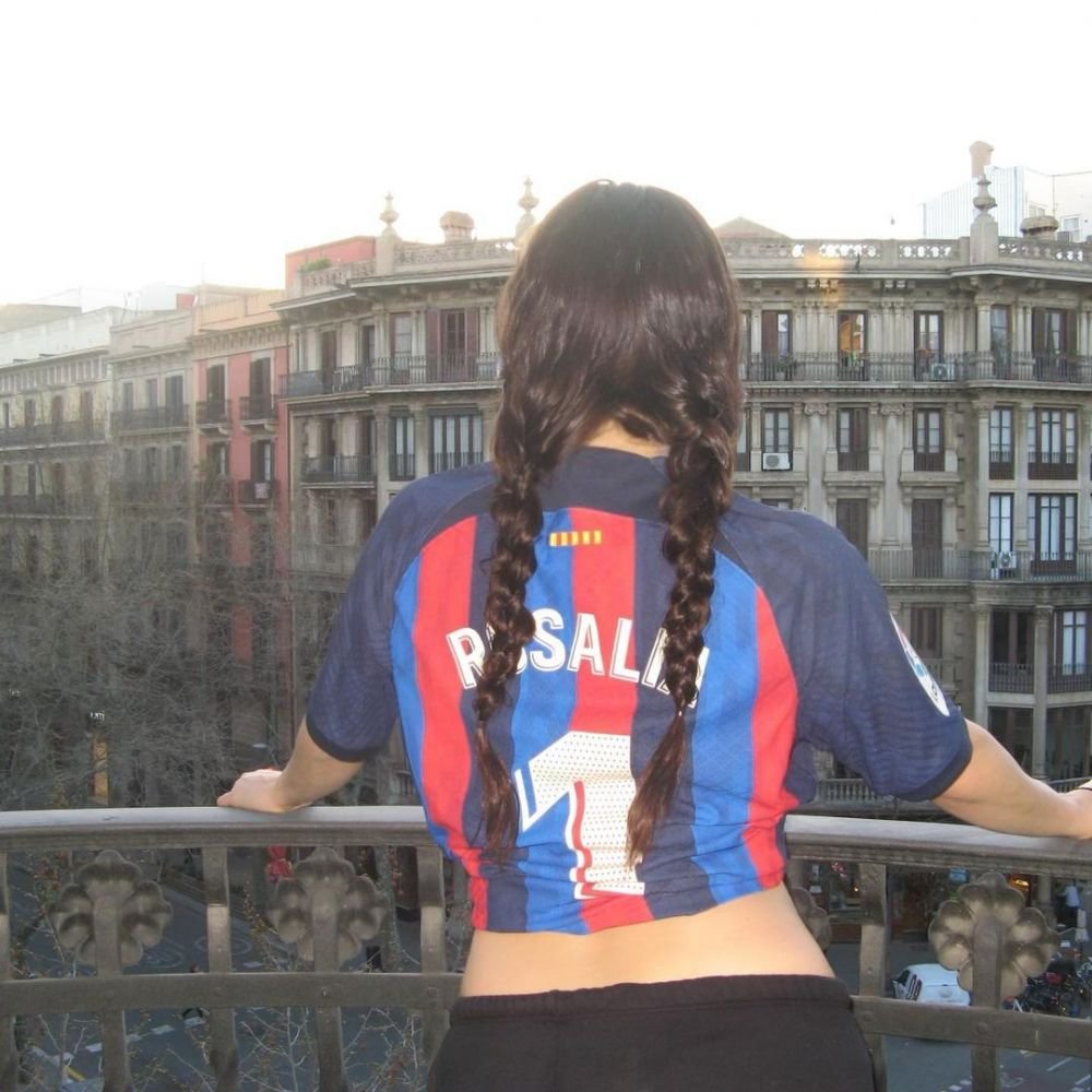 Artista adorată de toată planeta, care va fi pe tricourile Barcei în El Clasico, a dezvăluit care sunt jucătorii săi preferați_42